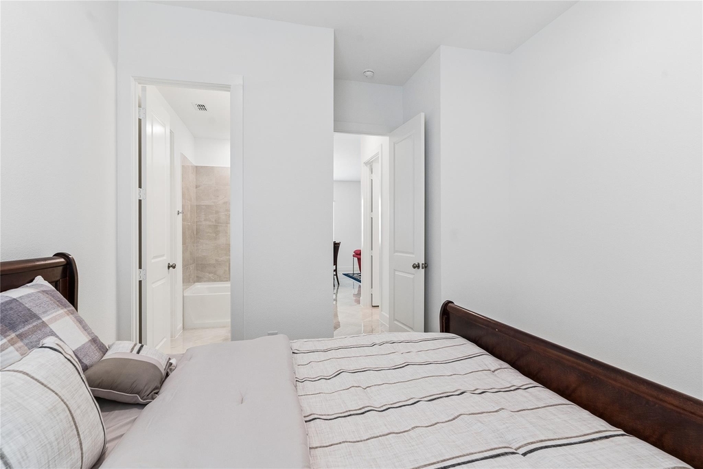 2216 Lakelet Drive - Photo 31