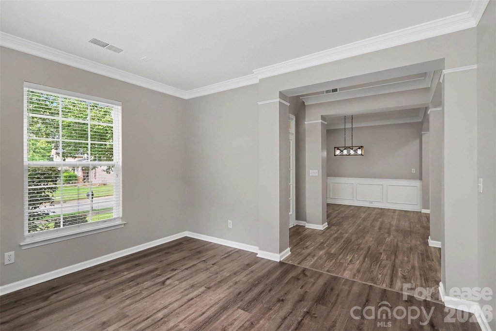 5000 Joyful Noise Lane - Photo 10