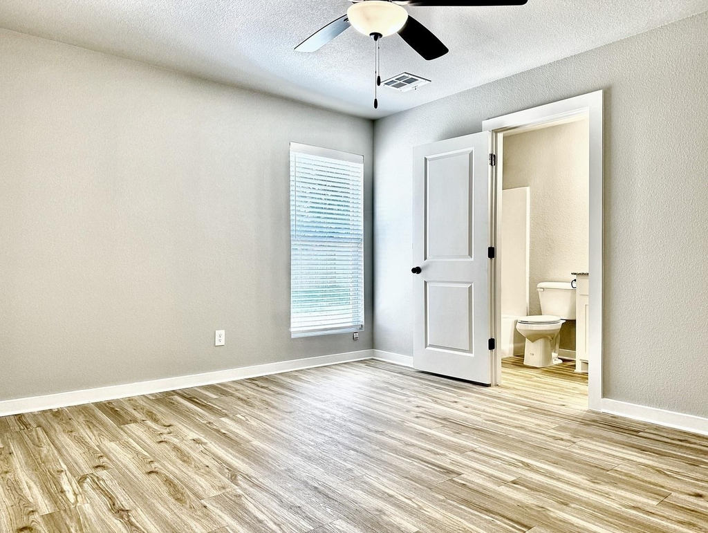 2384 Miller Street - Photo 8