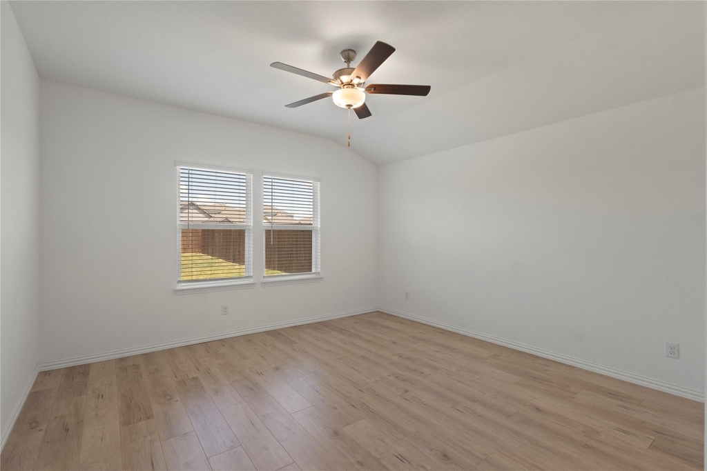 1305 Panela Road - Photo 6