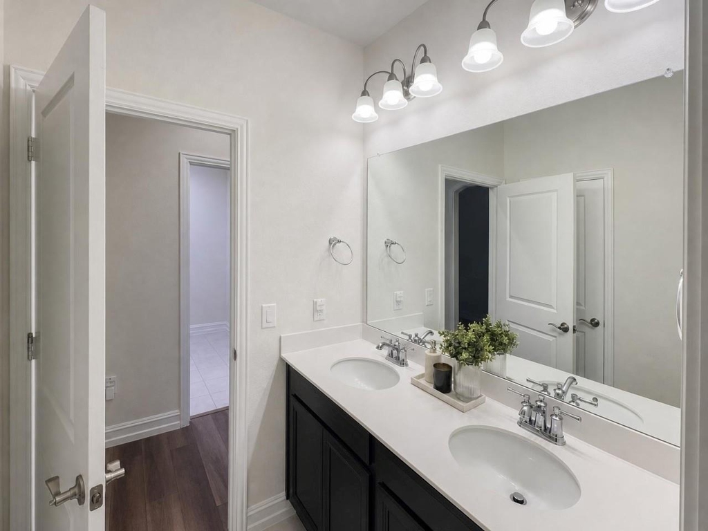 2812 Ranger Lane - Photo 4