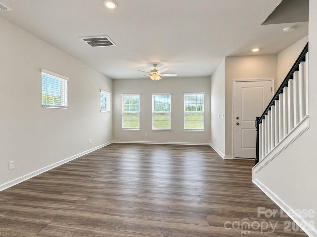 6518 Harlech Street - Photo 3