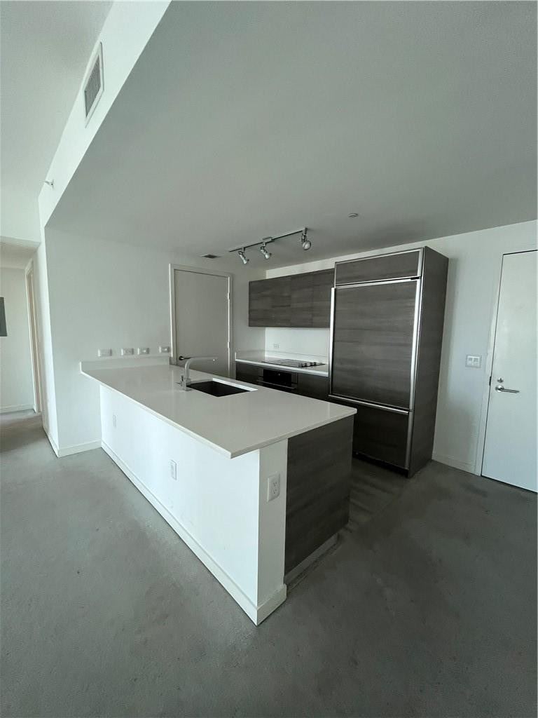 1100 S Miami Avenue - Photo 3