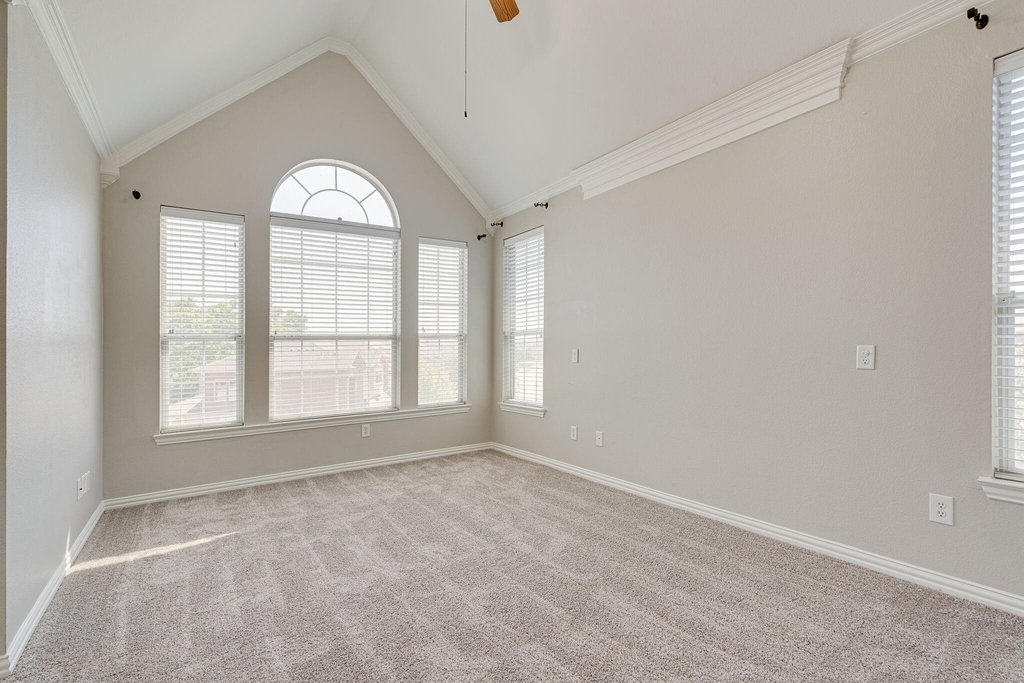 4016 Rome Court - Photo 5