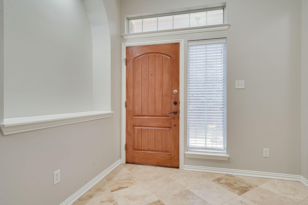 4016 Rome Court - Photo 3