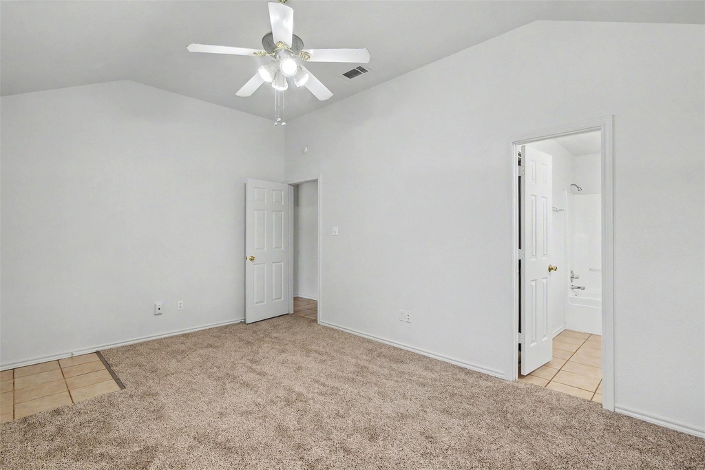 210 Joshua Boulevard - Photo 13