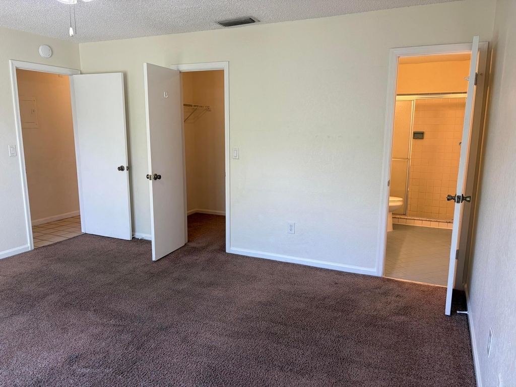 1303 Hempstead Street - Photo 10