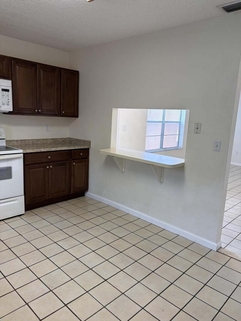 1303 Hempstead Street - Photo 3