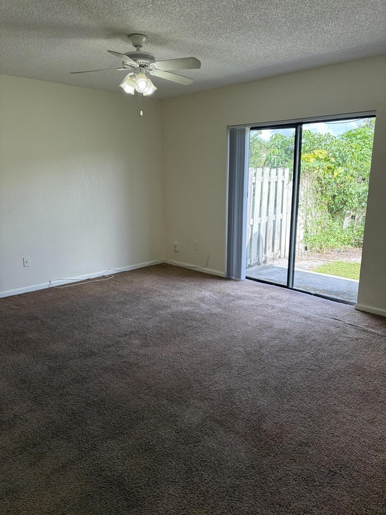 1303 Hempstead Street - Photo 9