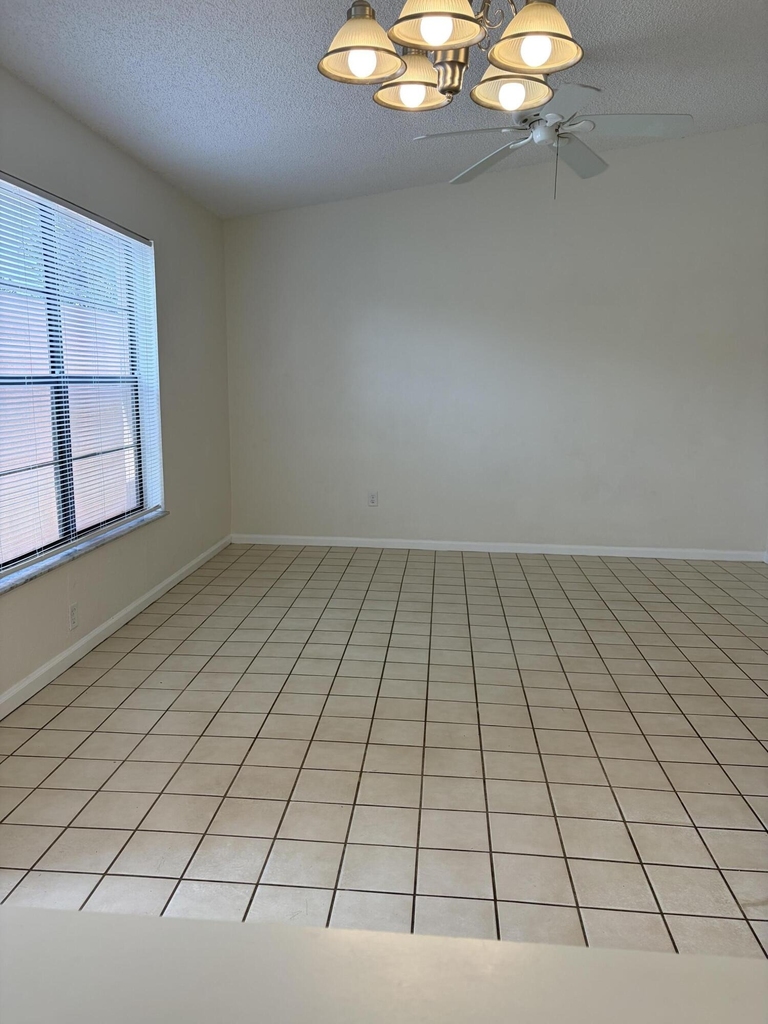 1303 Hempstead Street - Photo 5