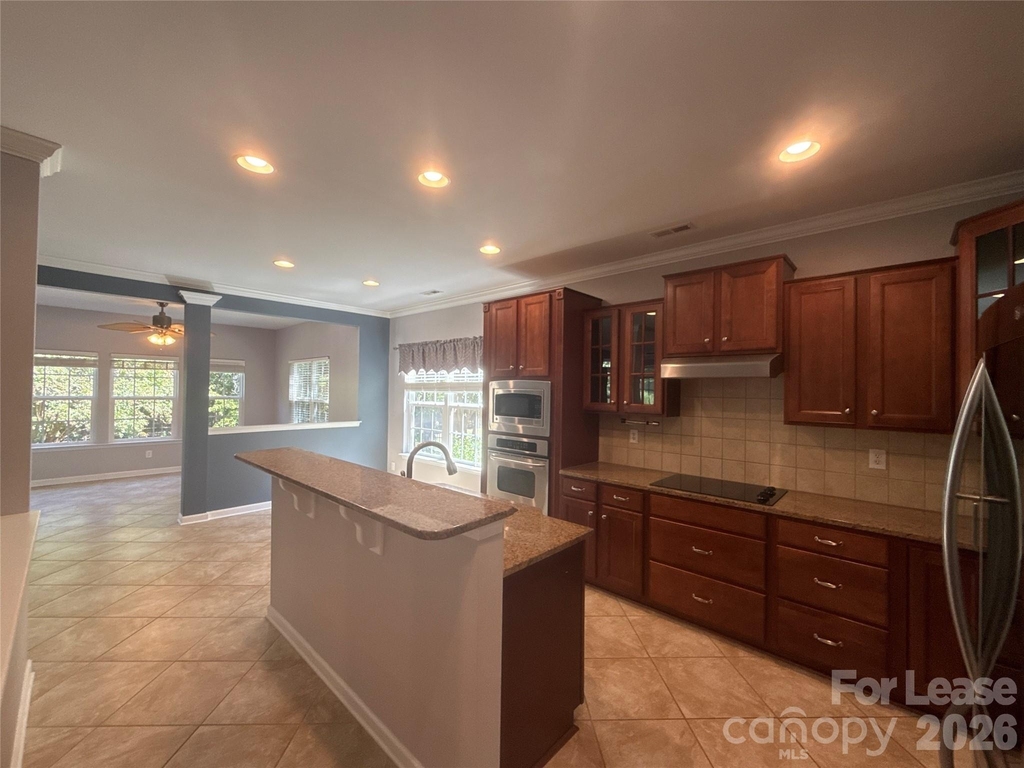 2413 Merryvale Way - Photo 7