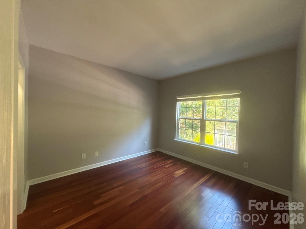 2413 Merryvale Way - Photo 11