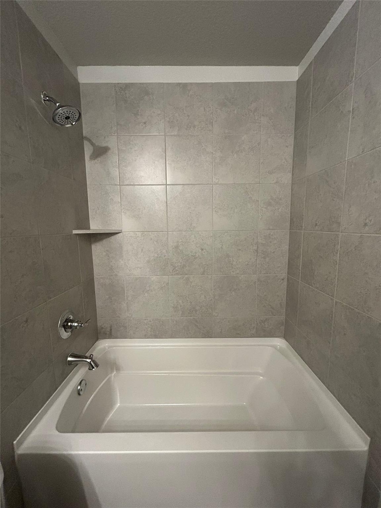 6340 Battle Mountain Trail - Photo 24