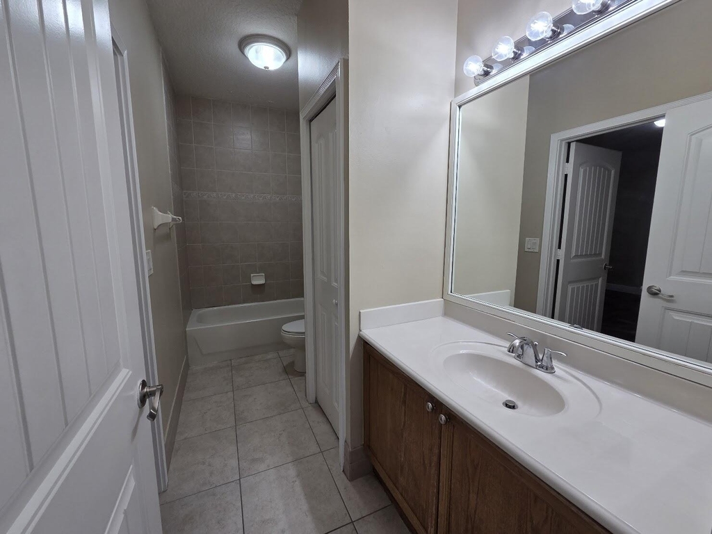 4661 Villas Santorini Drive - Photo 14