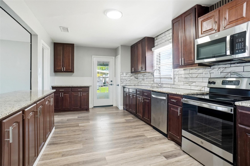 705 Vine Street - Photo 7