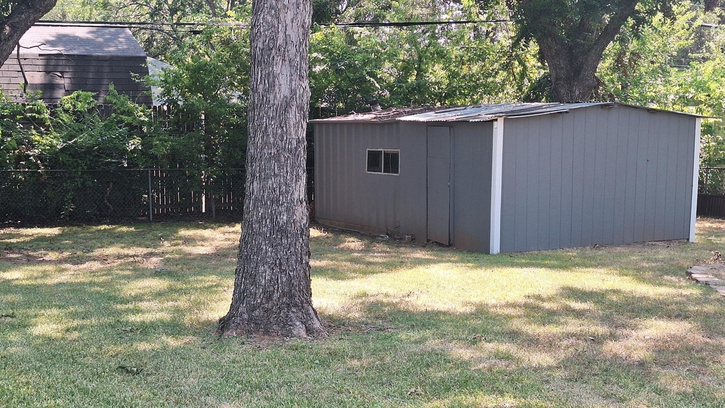 705 Vine Street - Photo 22