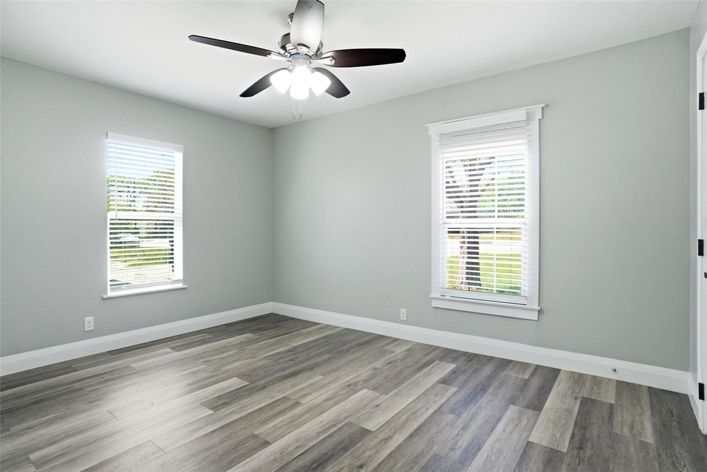 705 Vine Street - Photo 10
