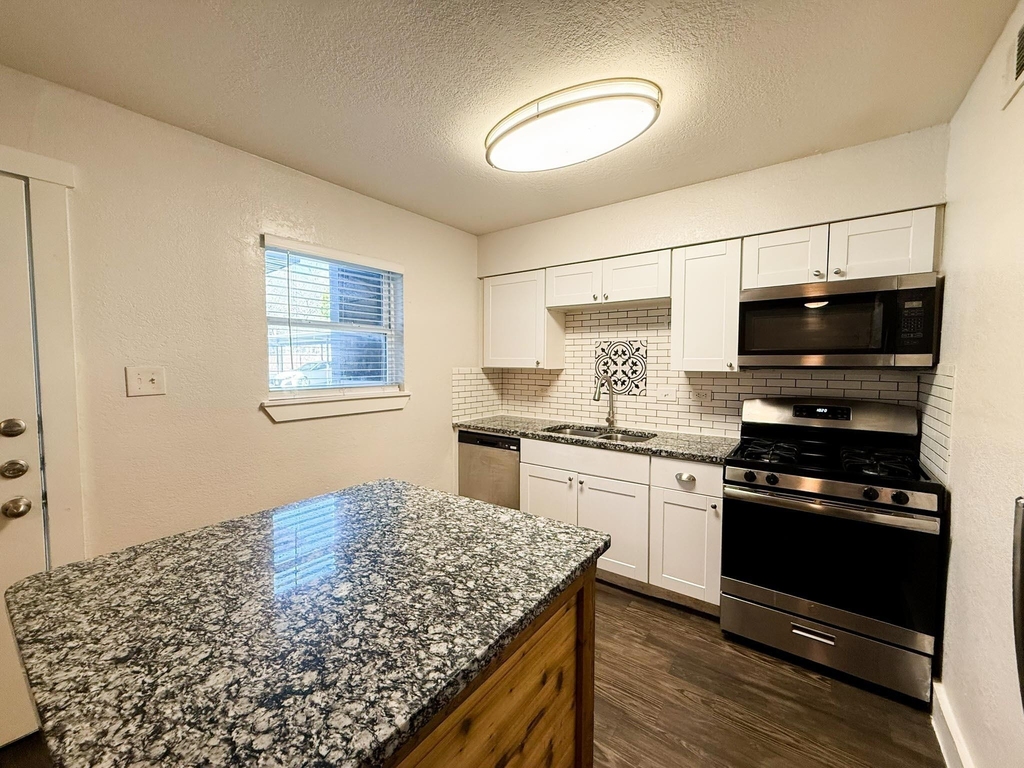 5928 Fletcher Avenue - Photo 8