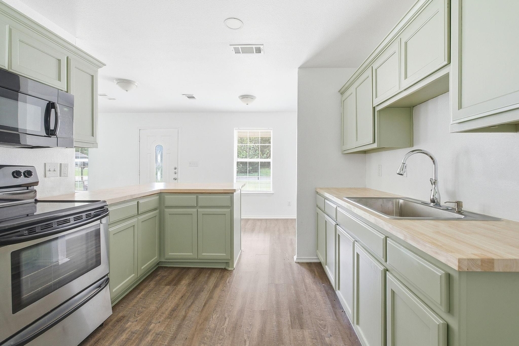 604 S Maxey Street - Photo 7
