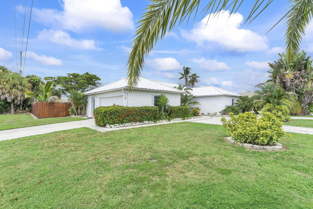 1577 Thumb Point Drive - Photo 36