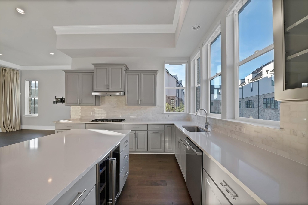 5437 Patterson Street - Photo 6