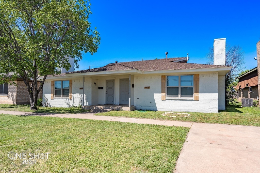 912 N Judge Ely Street - Photo 2