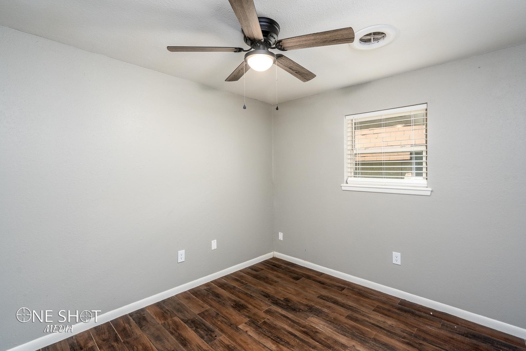 912 N Judge Ely Street - Photo 5