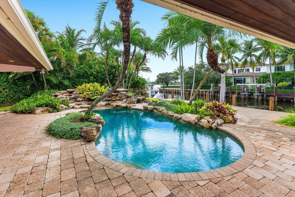 122 Marlin Drive - Photo 0