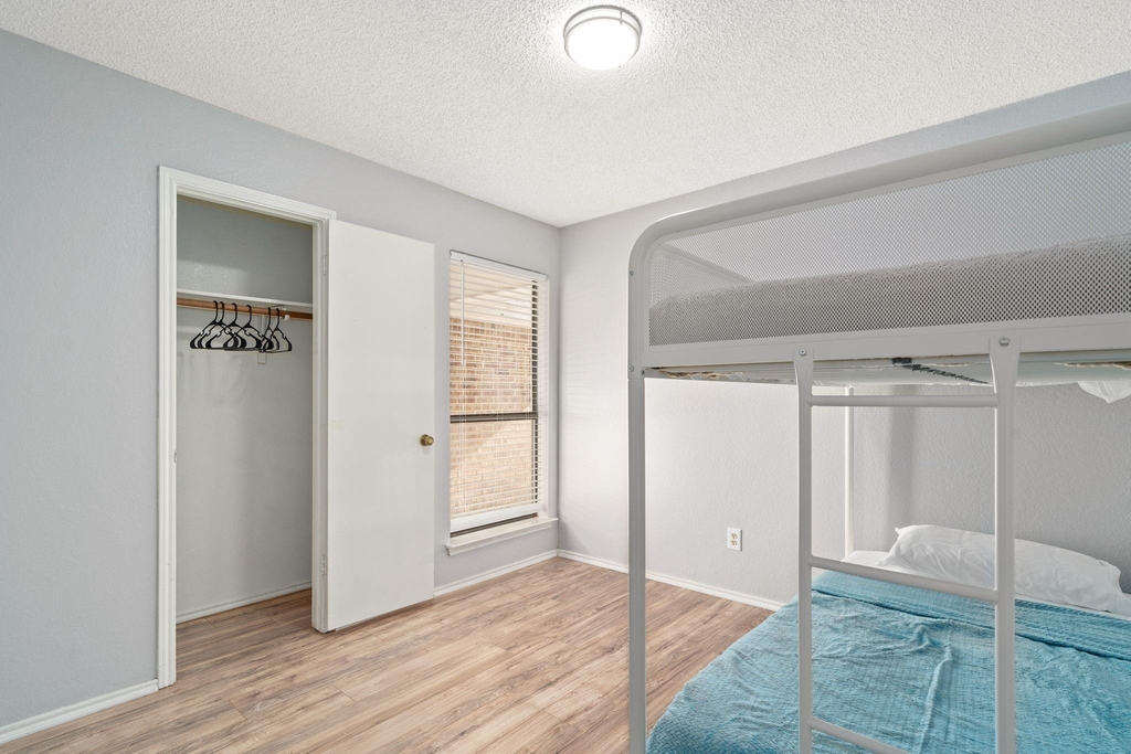 2334 Dartmouth Drive - Photo 7