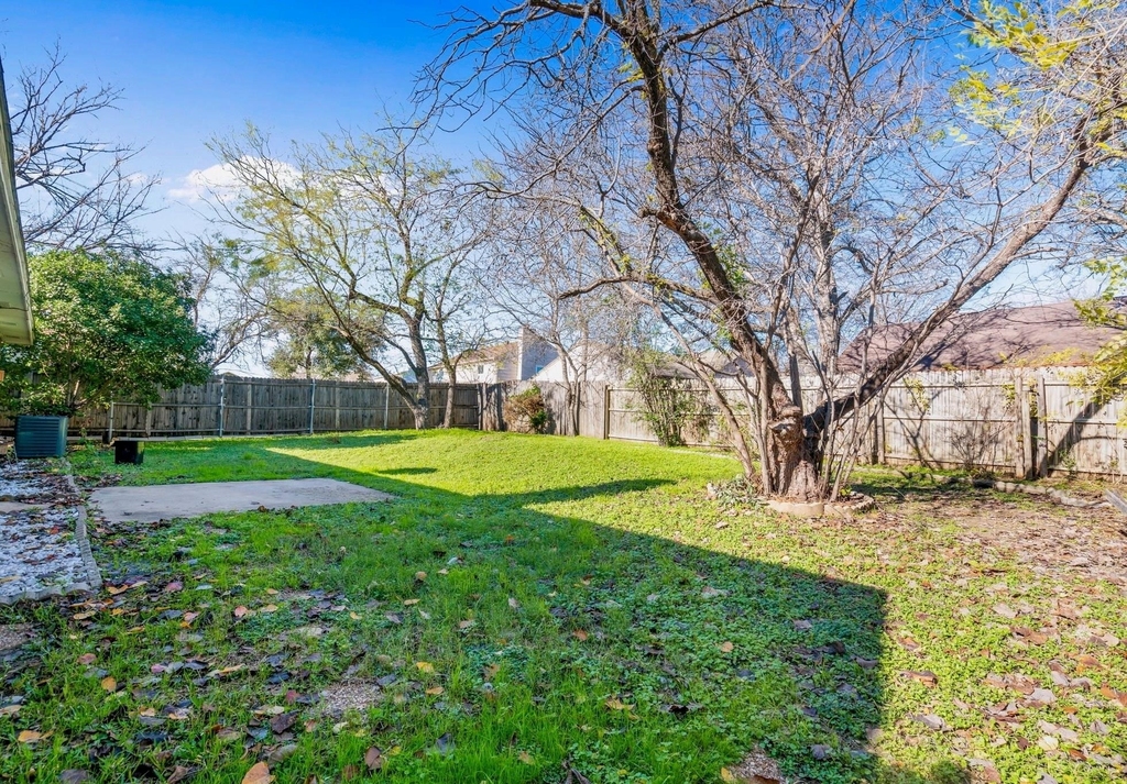 2334 Dartmouth Drive - Photo 9