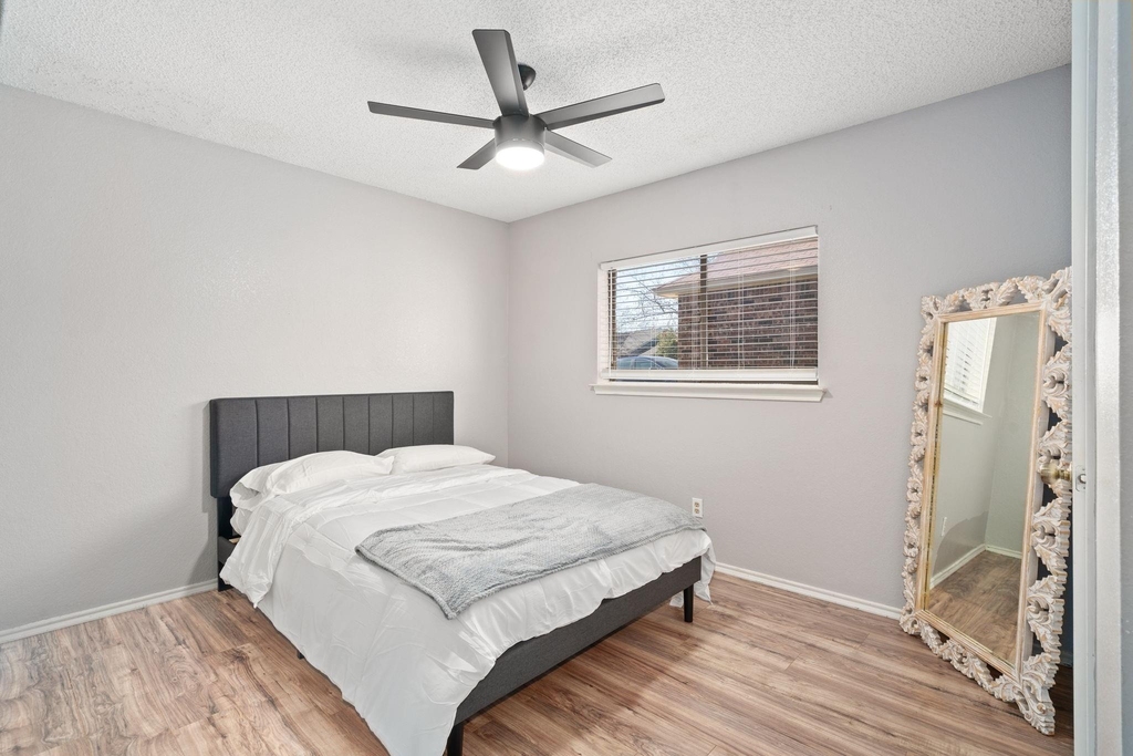 2334 Dartmouth Drive - Photo 6