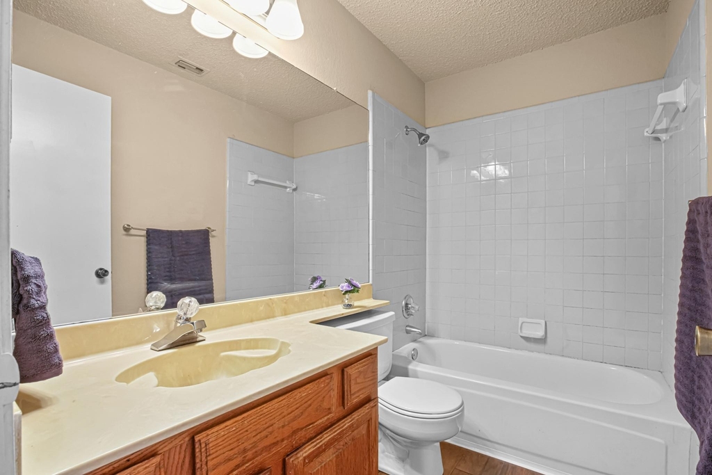 2134 Reverchon Drive - Photo 20