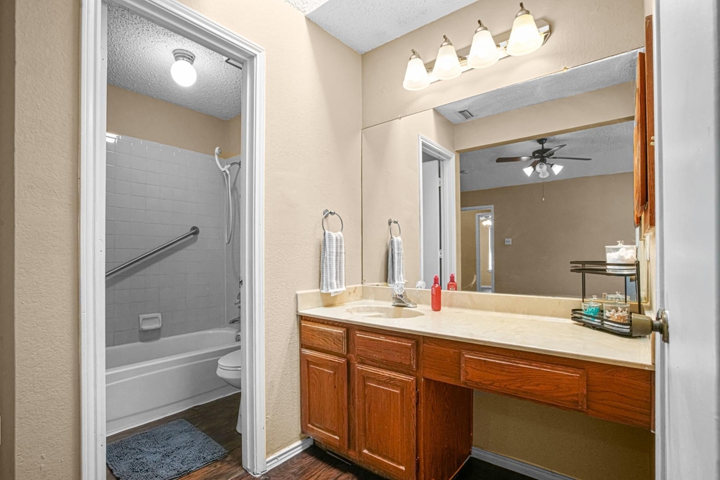 2134 Reverchon Drive - Photo 16
