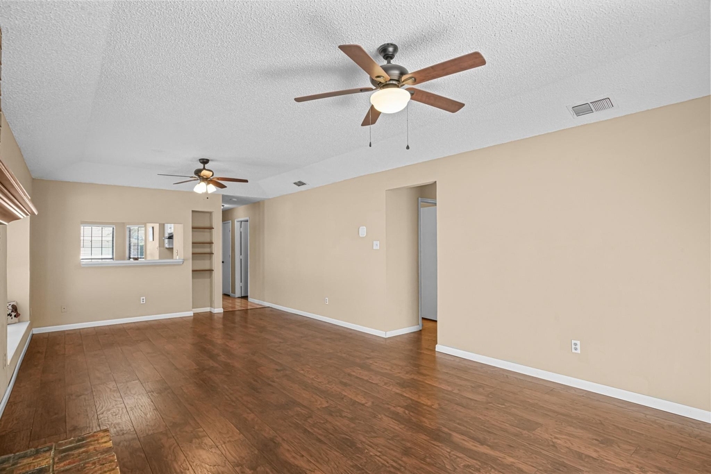 2134 Reverchon Drive - Photo 5
