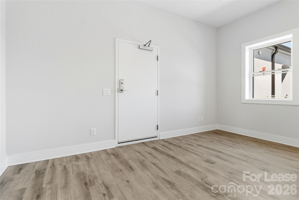 350 W Main Avenue - Photo 1