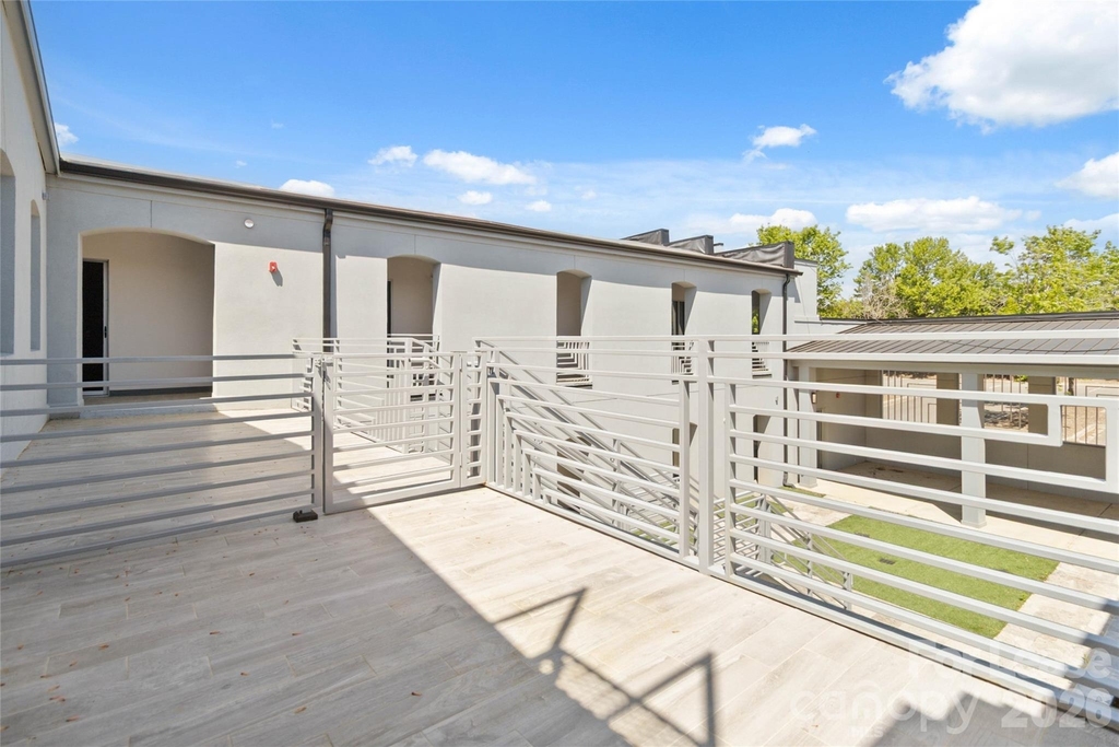 350 W Main Avenue - Photo 17
