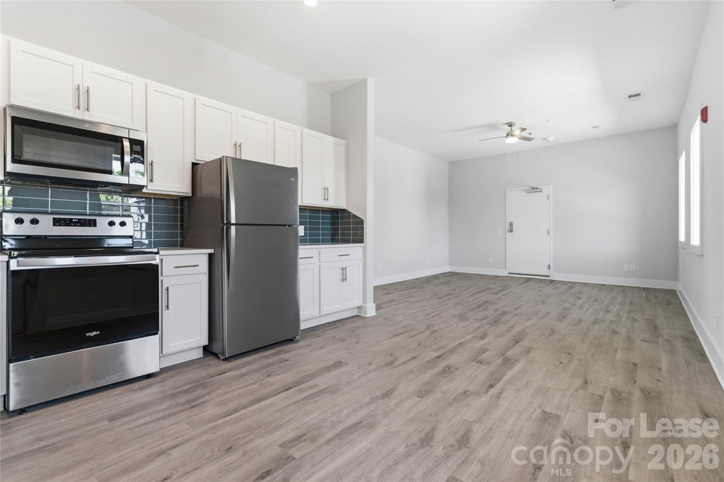 350 W Main Avenue - Photo 3