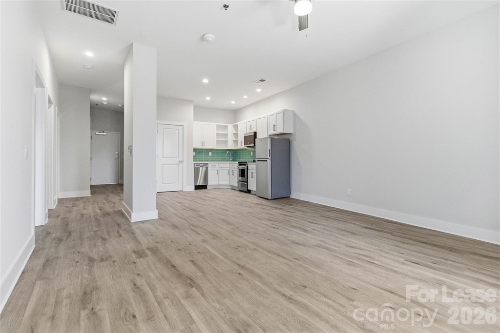 350 W Main Avenue - Photo 4