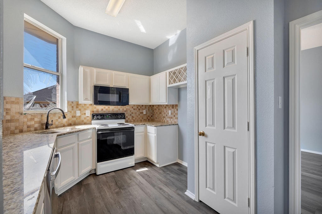 3226 Eagle Lane - Photo 12