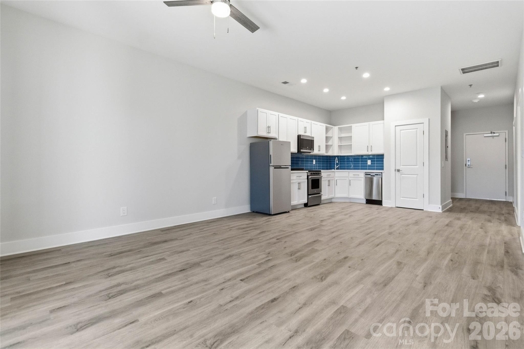 350 W Main Avenue - Photo 3