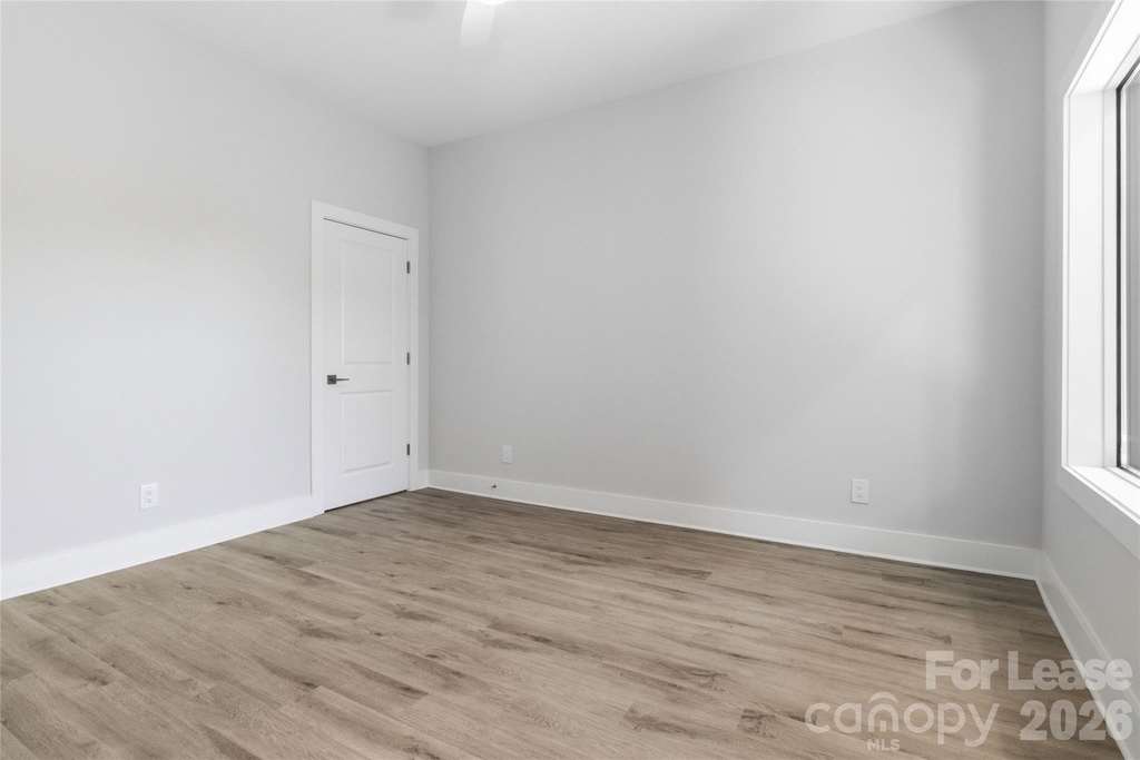 350 W Main Avenue - Photo 12