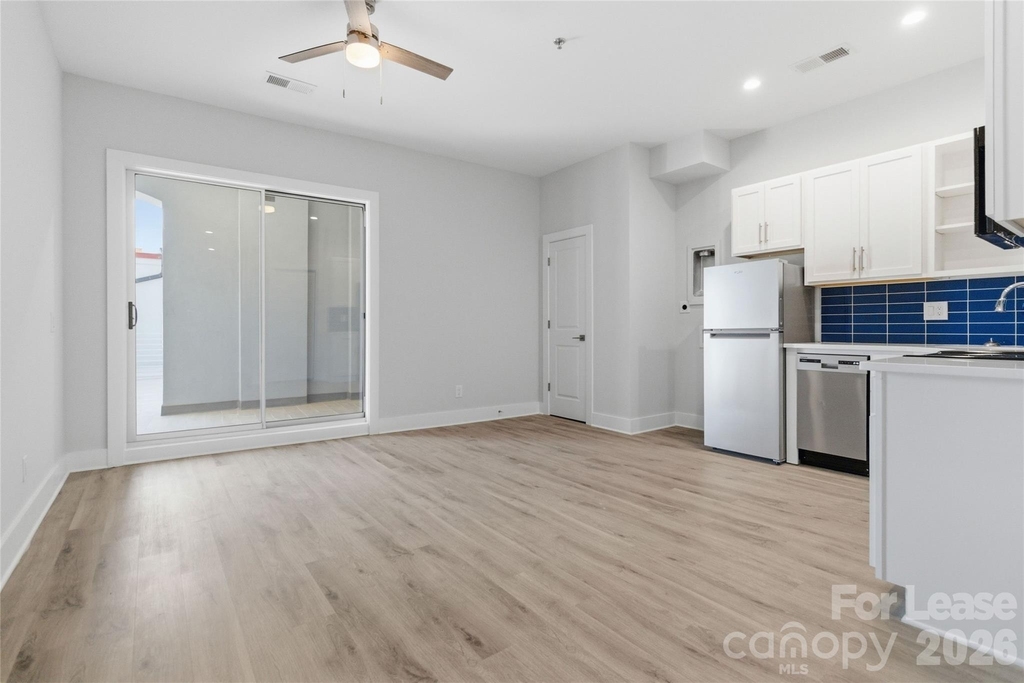 350 W Main Avenue - Photo 4