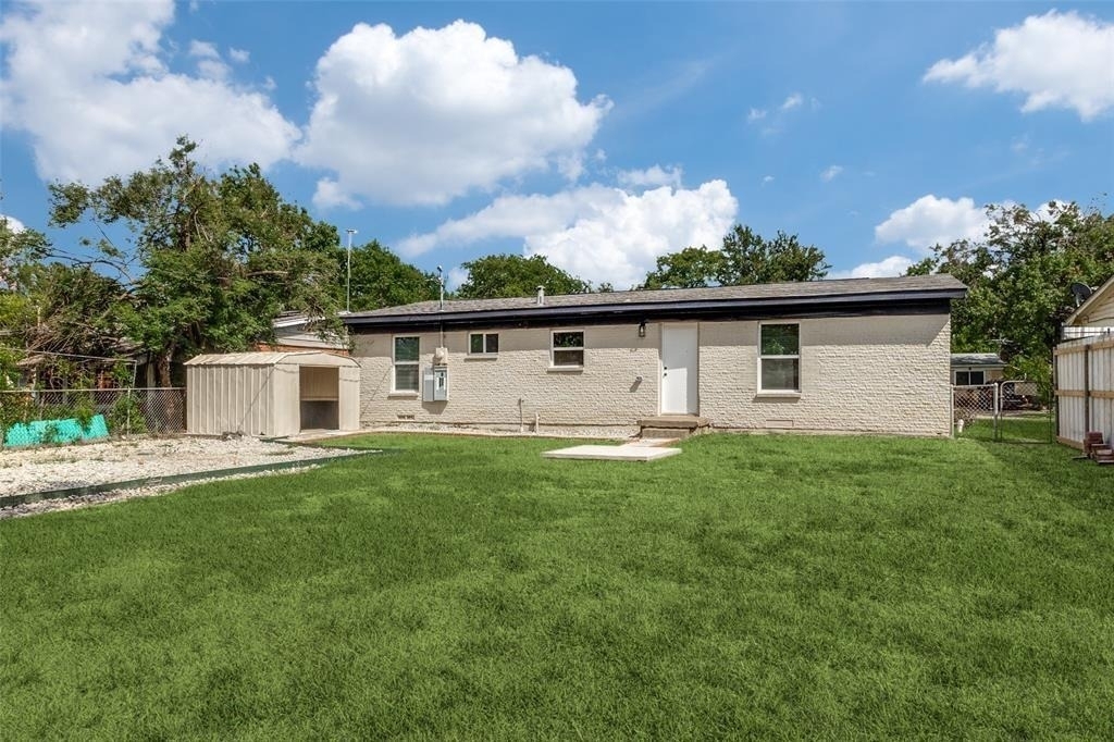 10733 Sandalwood Drive - Photo 11