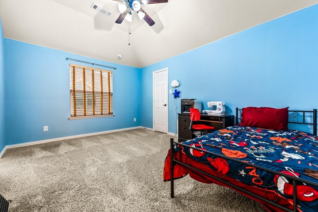 12467 Fallcreek Drive - Photo 18