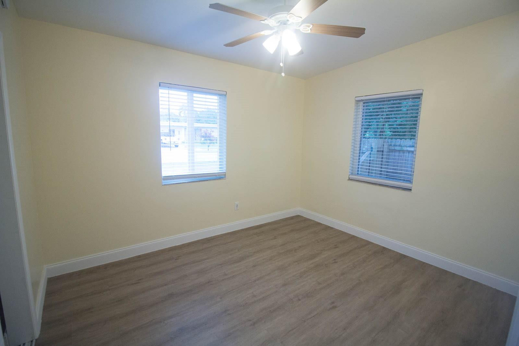 1650 Ne 44th Street - Photo 16