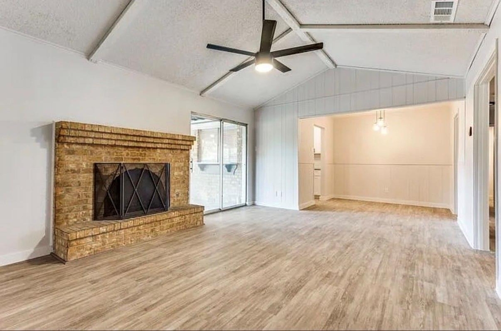 1606 Travis Street - Photo 7