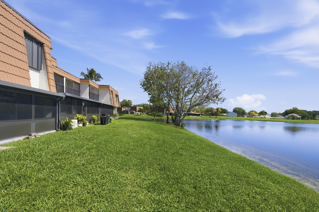 11014 Sw 15th Manor - Photo 33