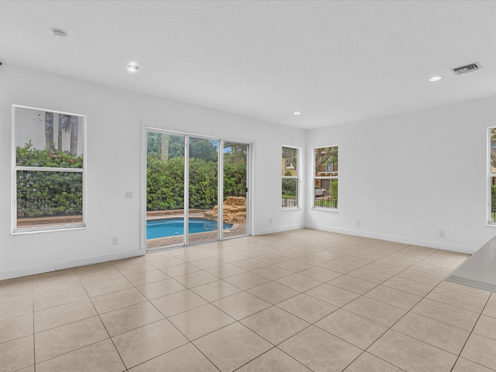 9286 Nugent Trail - Photo 22
