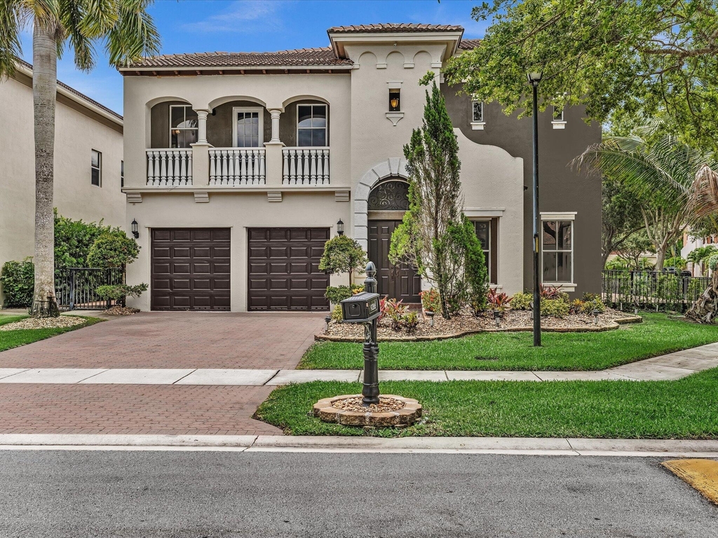 9286 Nugent Trail - Photo 0