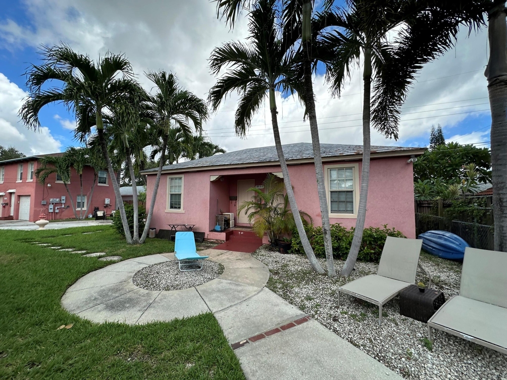 227 Foresteria Drive - Photo 0